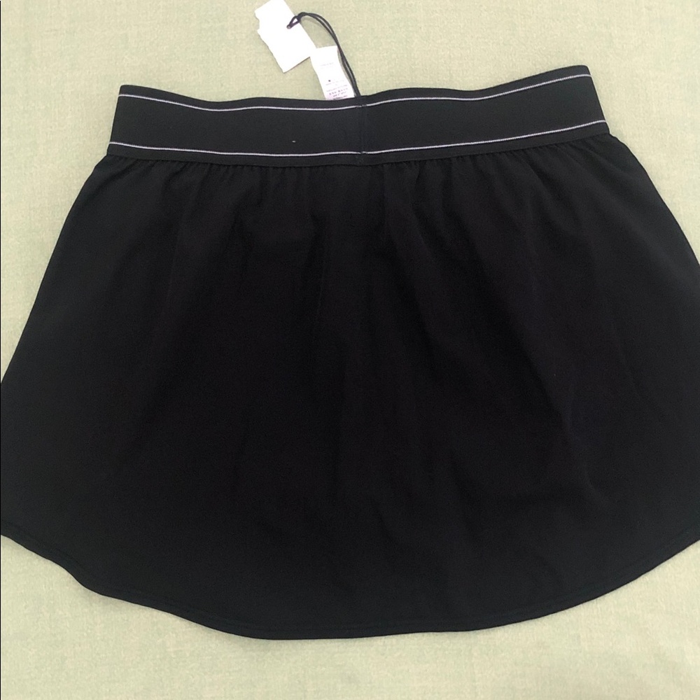 ALO Yoga Black Skirt with Light Lavender Waistband - Picture 4 of 4